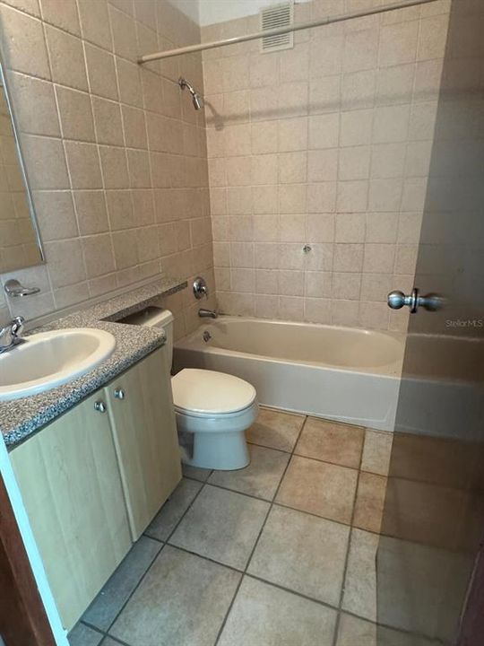 На продажу: $325,000 (3 спален, 2 ванн, 1861 Квадратных фут)