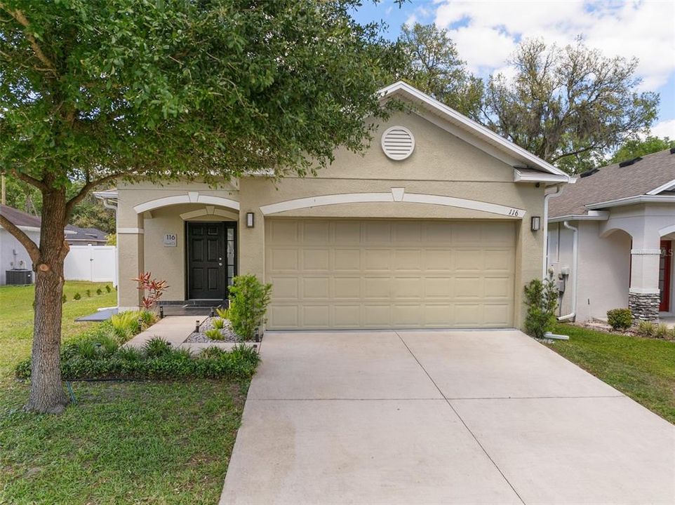 最近售出: $309,900 (3 贝兹, 2 浴室, 1318 平方英尺)