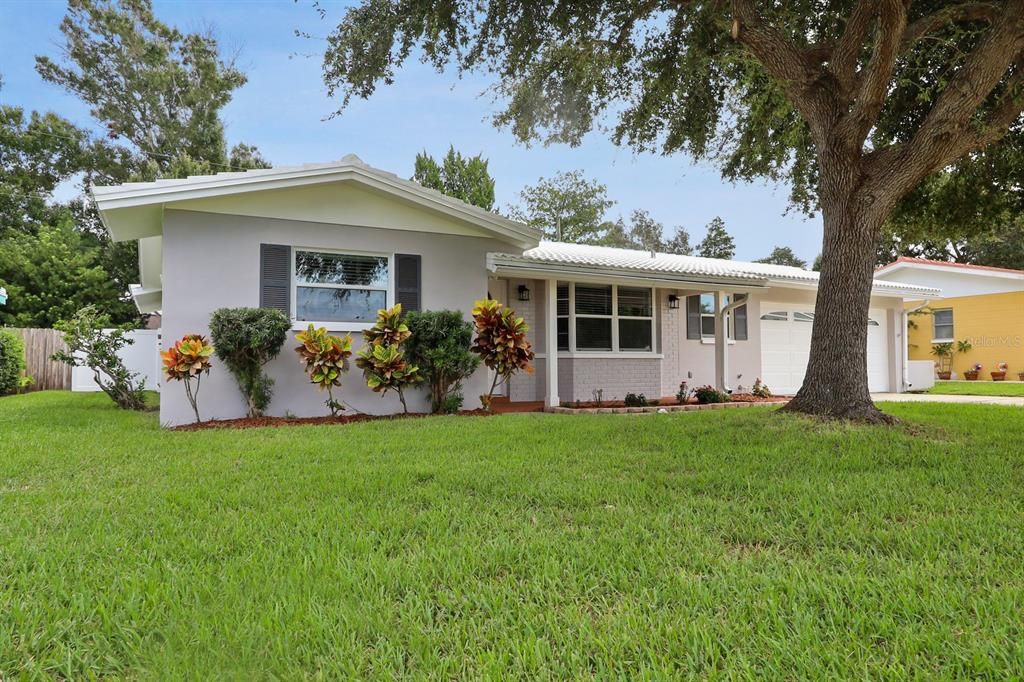 Recently Rented: $3,145 (3 beds, 3 baths, 1448 Square Feet)