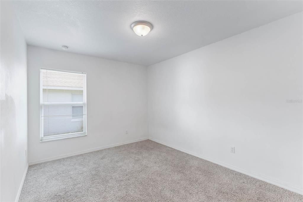 Activo con contrato: $300,000 (4 camas, 2 baños, 1536 Pies cuadrados)