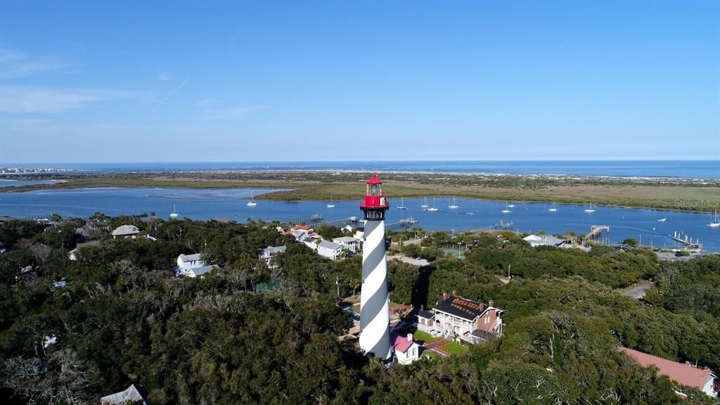 Active With Contract: $469,000 (3 beds, 4 baths, 1500 Square Feet)