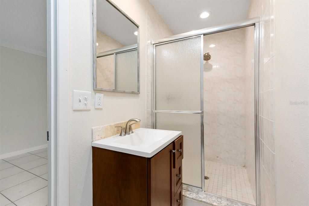Active With Contract: $469,000 (3 beds, 4 baths, 1500 Square Feet)
