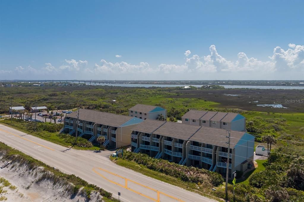 Active With Contract: $469,000 (3 beds, 4 baths, 1500 Square Feet)
