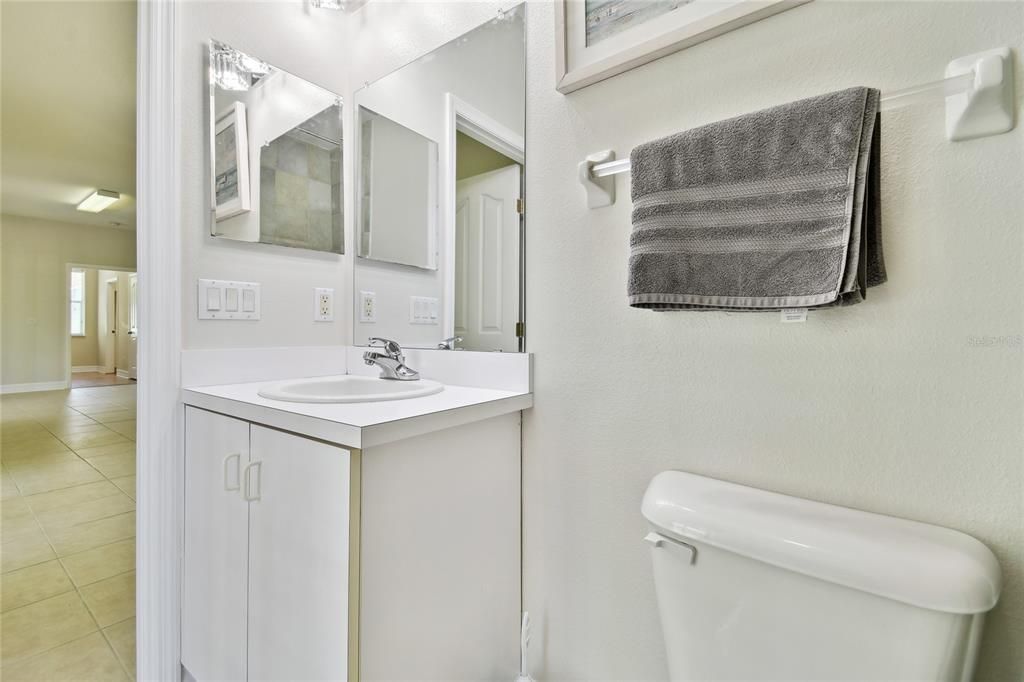 For Sale: $950,000 (5 beds, 4 baths, 4755 Square Feet)