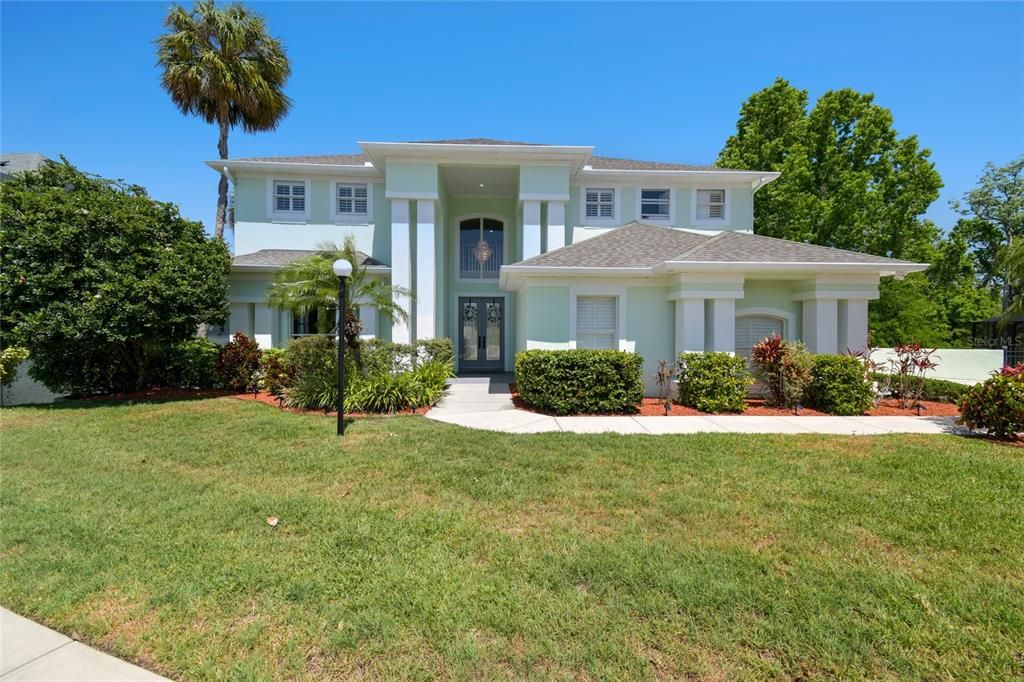 For Sale: $950,000 (5 beds, 4 baths, 4755 Square Feet)