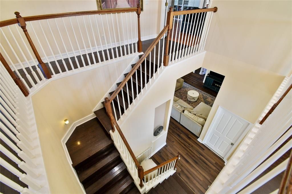 For Sale: $950,000 (5 beds, 4 baths, 4755 Square Feet)