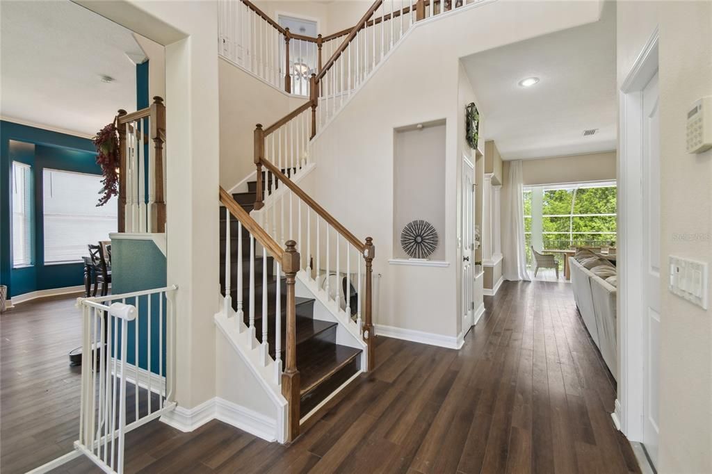 For Sale: $950,000 (5 beds, 4 baths, 4755 Square Feet)