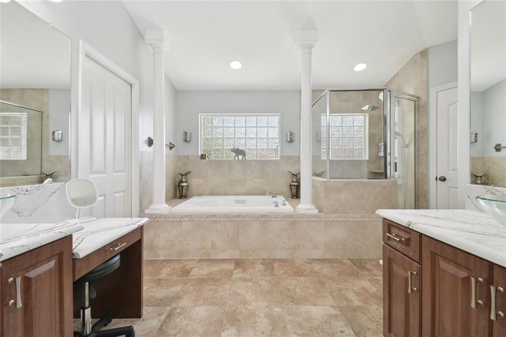 For Sale: $950,000 (5 beds, 4 baths, 4755 Square Feet)