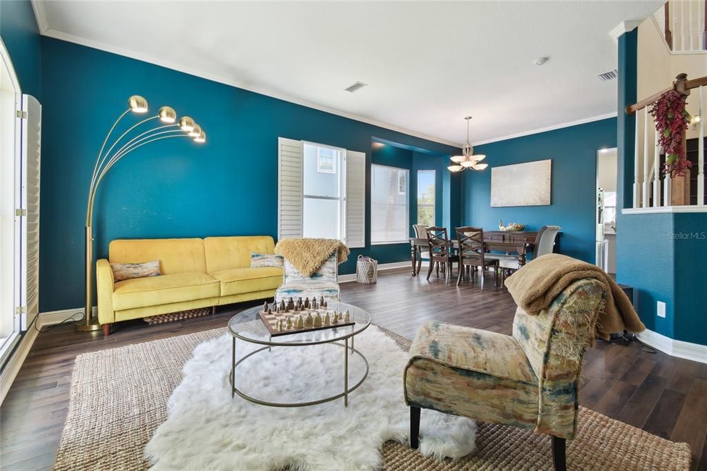 For Sale: $950,000 (5 beds, 4 baths, 4755 Square Feet)