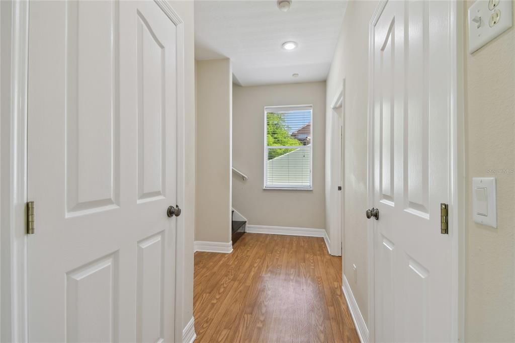 For Sale: $950,000 (5 beds, 4 baths, 4755 Square Feet)