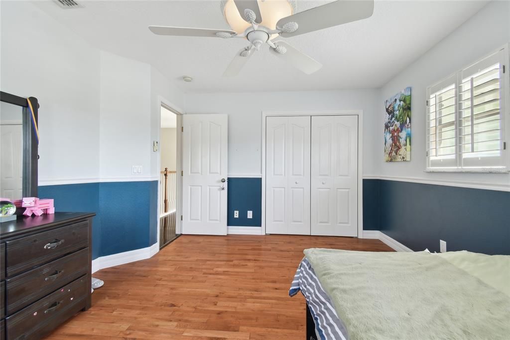 For Sale: $950,000 (5 beds, 4 baths, 4755 Square Feet)