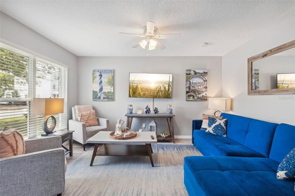 For Sale: $488,000 (3 beds, 2 baths, 1265 Square Feet)