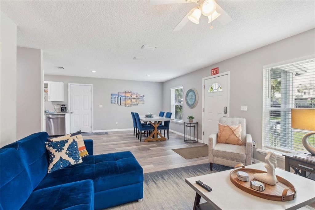 For Sale: $488,000 (3 beds, 2 baths, 1265 Square Feet)