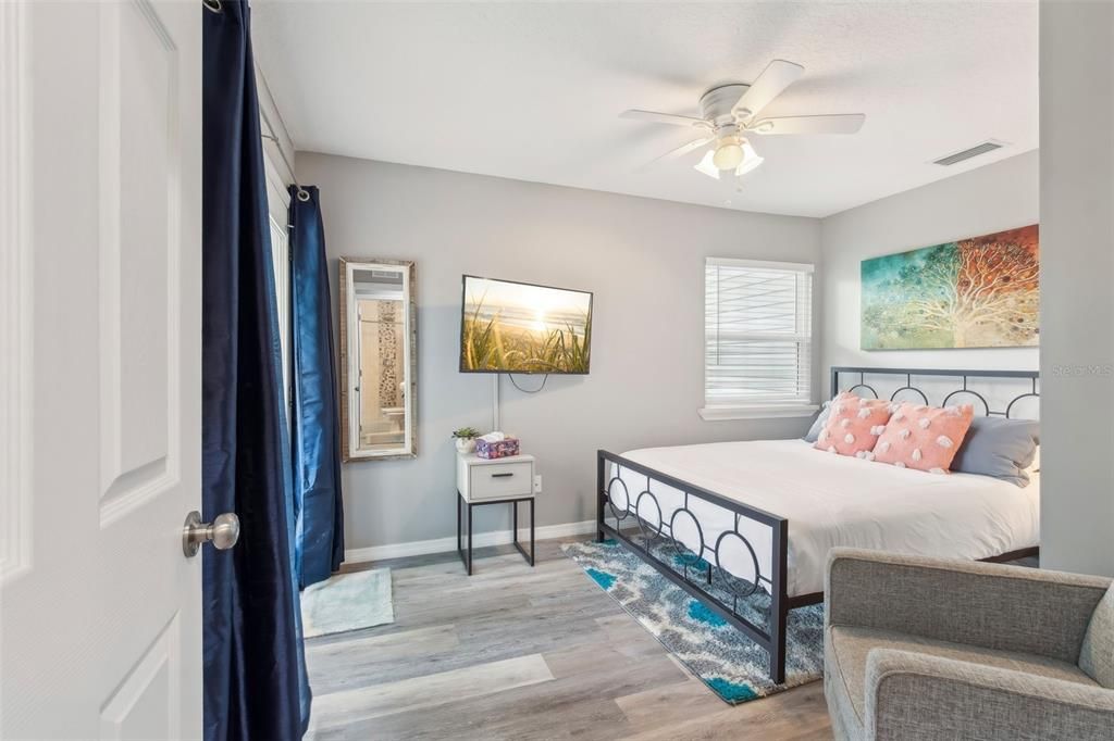 For Sale: $488,000 (3 beds, 2 baths, 1265 Square Feet)