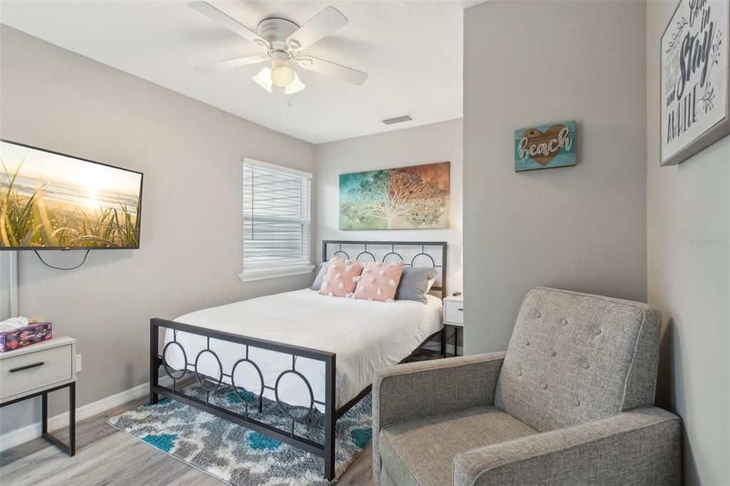 For Sale: $488,000 (3 beds, 2 baths, 1265 Square Feet)