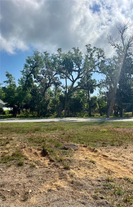 待售: $229,000 (0.28 acres)