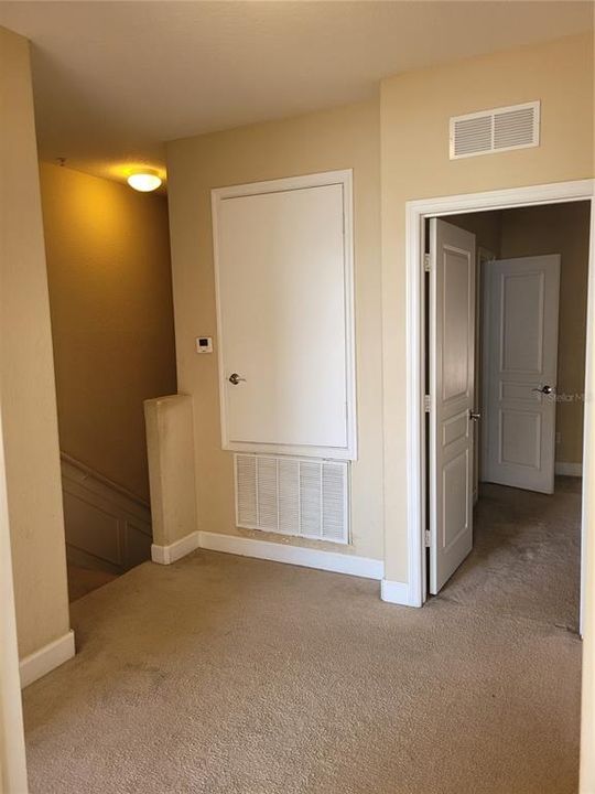 Activo con contrato: $375,000 (3 camas, 2 baños, 2010 Pies cuadrados)