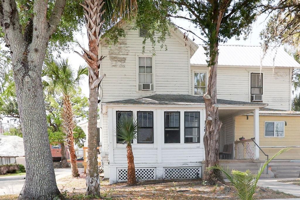 Recently Rented: $1,100 (1 beds, 1 baths, 600 Square Feet)