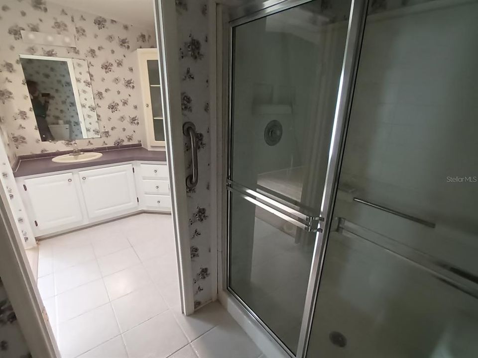 合同活跃: $175,000 (2 贝兹, 2 浴室, 1512 平方英尺)