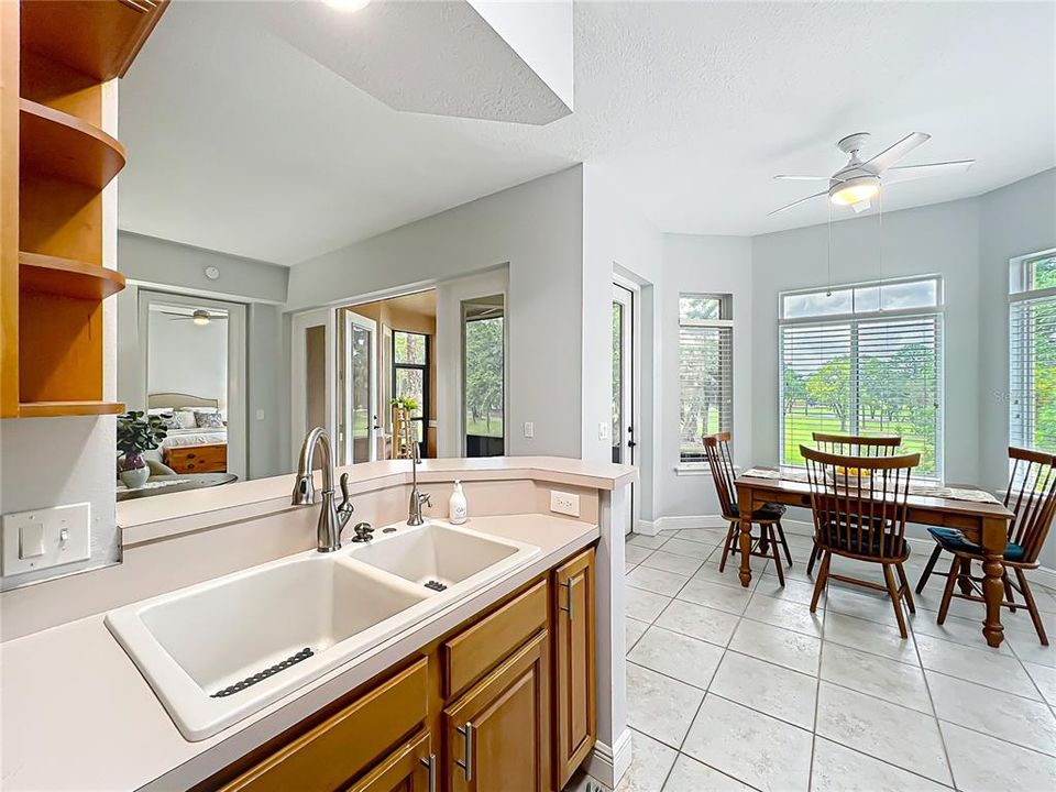 For Sale: $310,000 (2 beds, 2 baths, 1628 Square Feet)