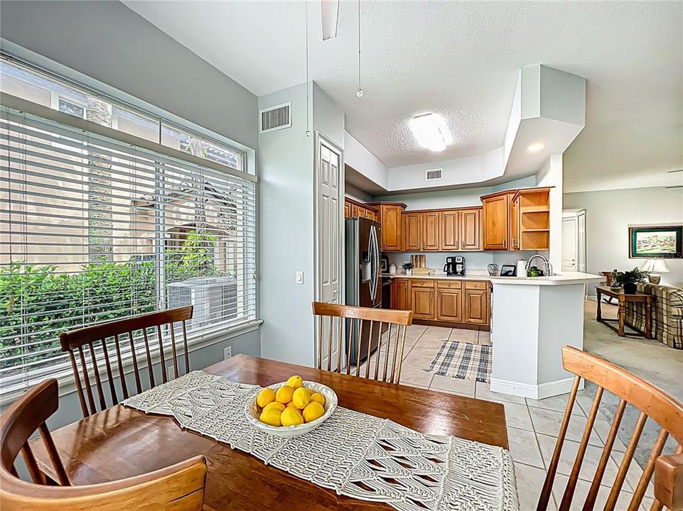 For Sale: $310,000 (2 beds, 2 baths, 1628 Square Feet)