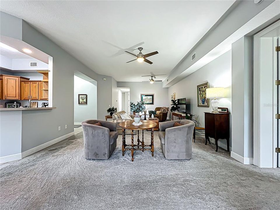 For Sale: $310,000 (2 beds, 2 baths, 1628 Square Feet)