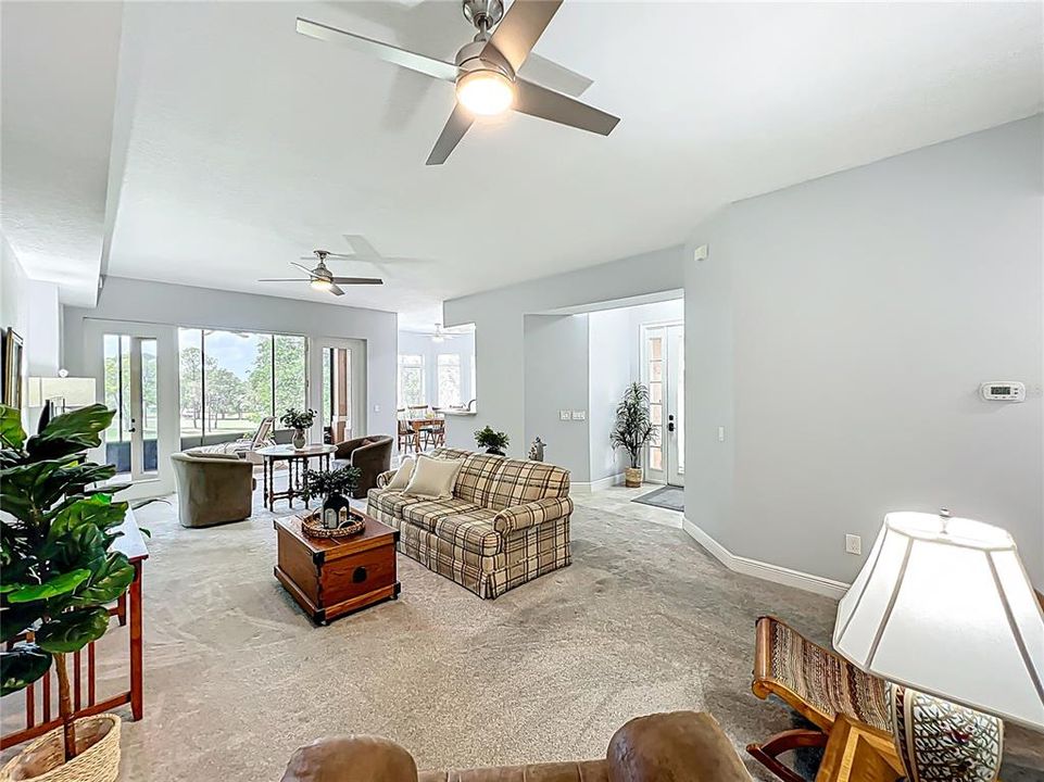 For Sale: $310,000 (2 beds, 2 baths, 1628 Square Feet)