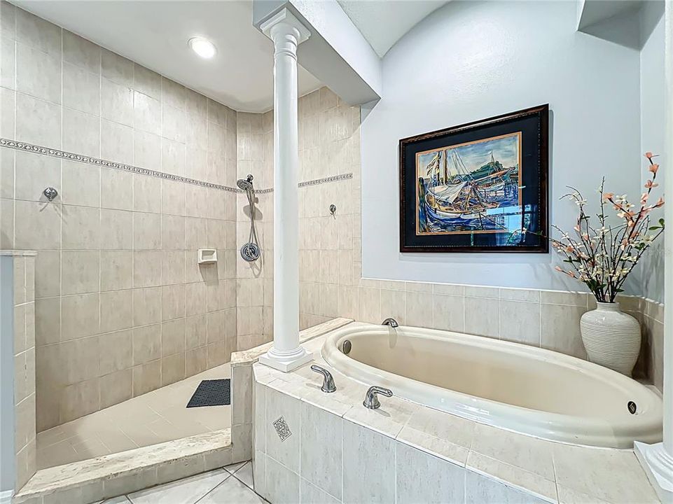 For Sale: $310,000 (2 beds, 2 baths, 1628 Square Feet)