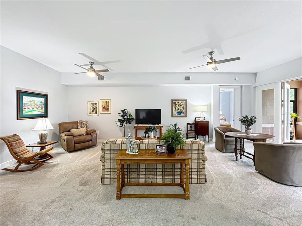 For Sale: $310,000 (2 beds, 2 baths, 1628 Square Feet)