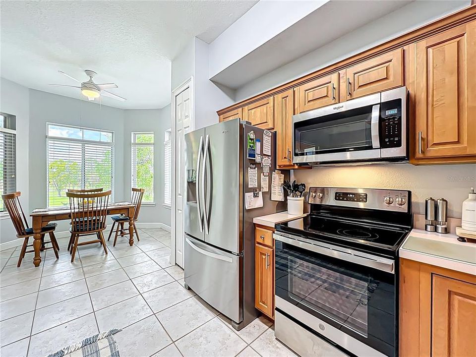 For Sale: $310,000 (2 beds, 2 baths, 1628 Square Feet)