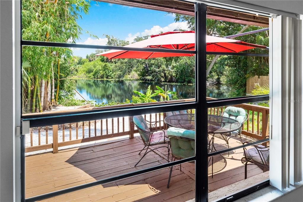 Active With Contract: $2,500 (3 beds, 2 baths, 1290 Square Feet)