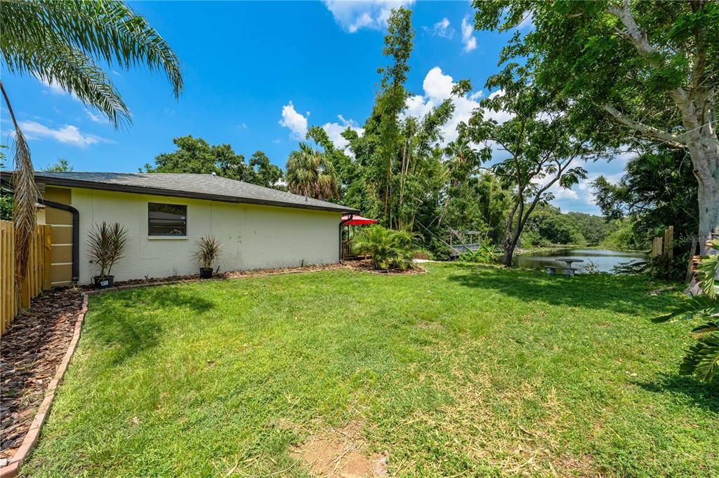 Active With Contract: $2,500 (3 beds, 2 baths, 1290 Square Feet)