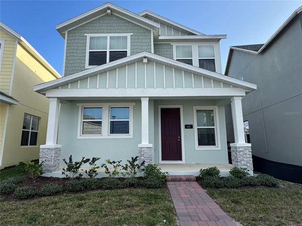 Recently Rented: $2,500 (4 beds, 2 baths, 2208 Square Feet)