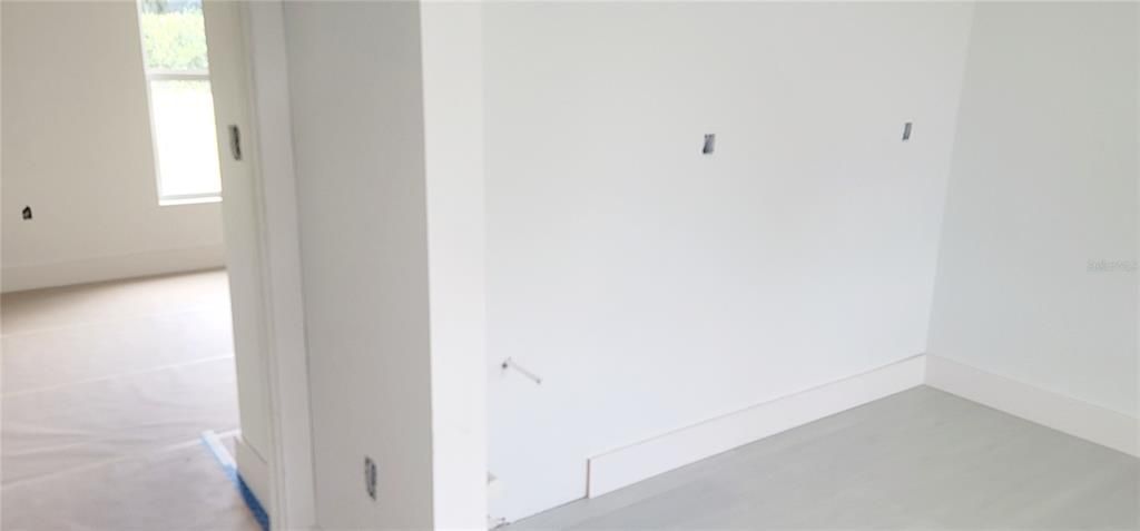 На продажу: $875,000 (6 спален, 0 ванн, 2667 Квадратных фут)