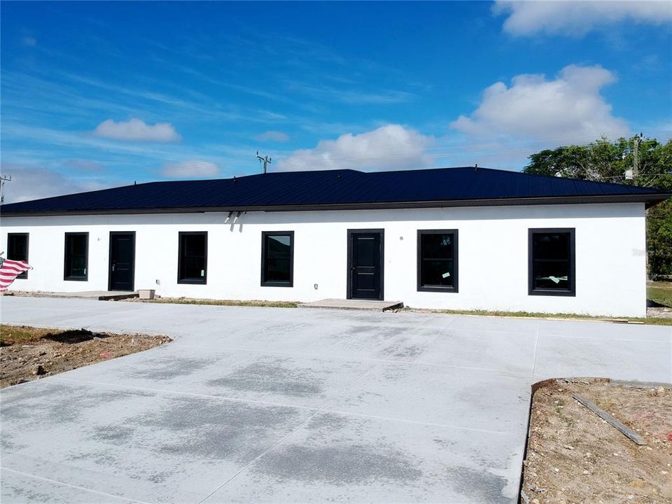 For Sale: $825,000 (6 beds, 0 baths, 2667 Square Feet)