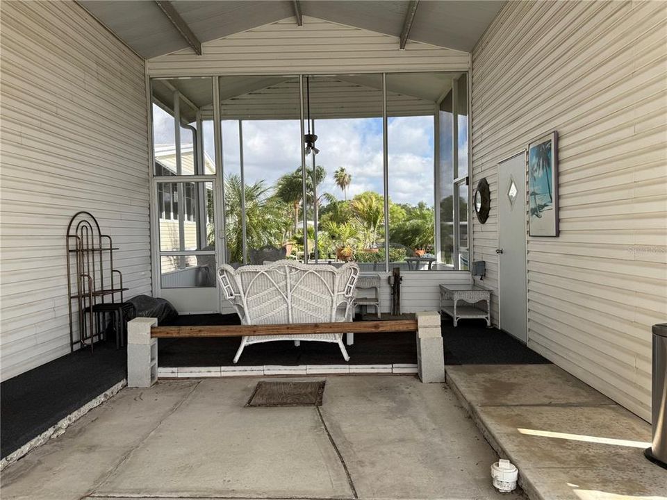 Active With Contract: $89,900 (0.10 acres)