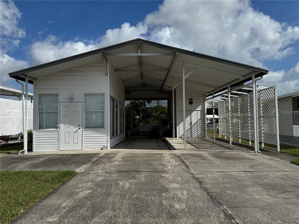 Active With Contract: $89,900 (0.10 acres)