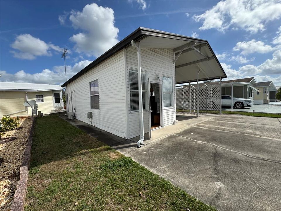 Active With Contract: $89,900 (0.10 acres)