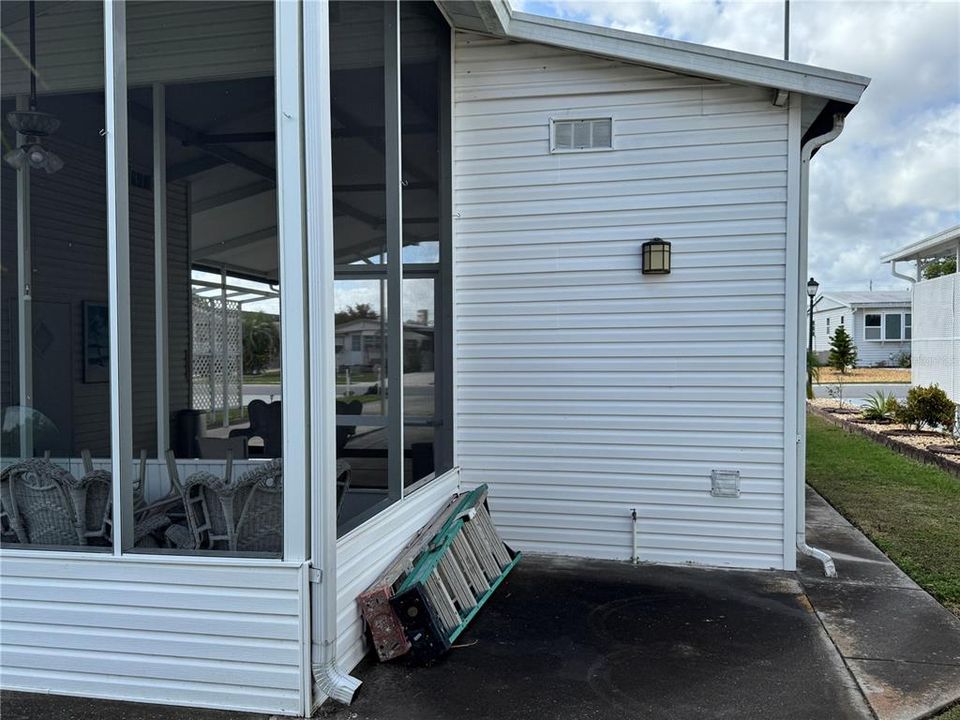 Active With Contract: $89,900 (0.10 acres)