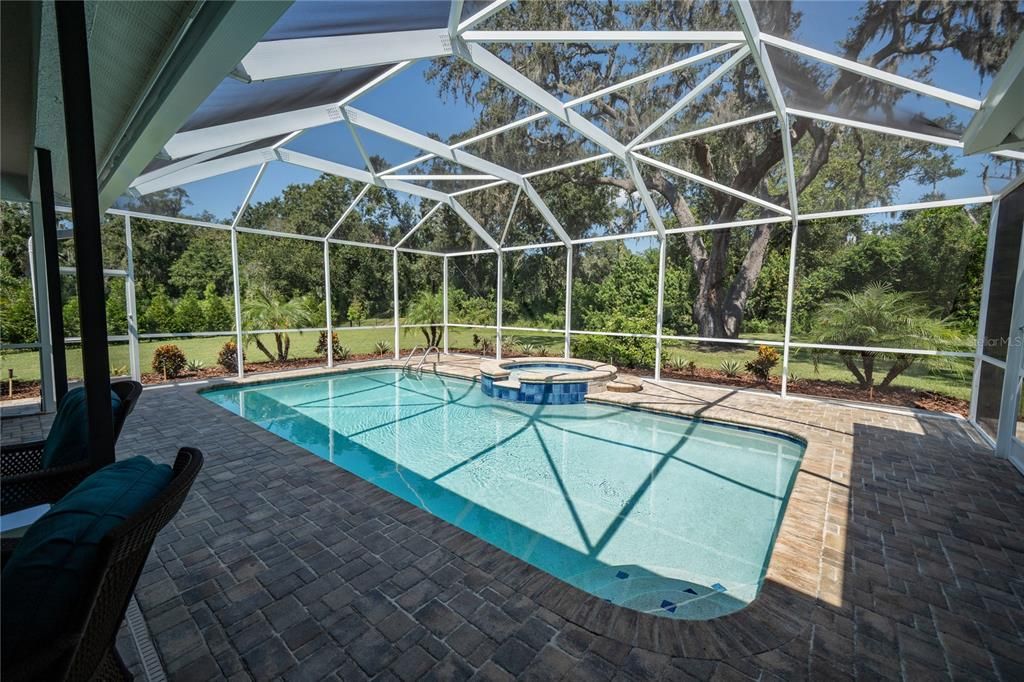 Active With Contract: $925,000 (4 beds, 3 baths, 2607 Square Feet)