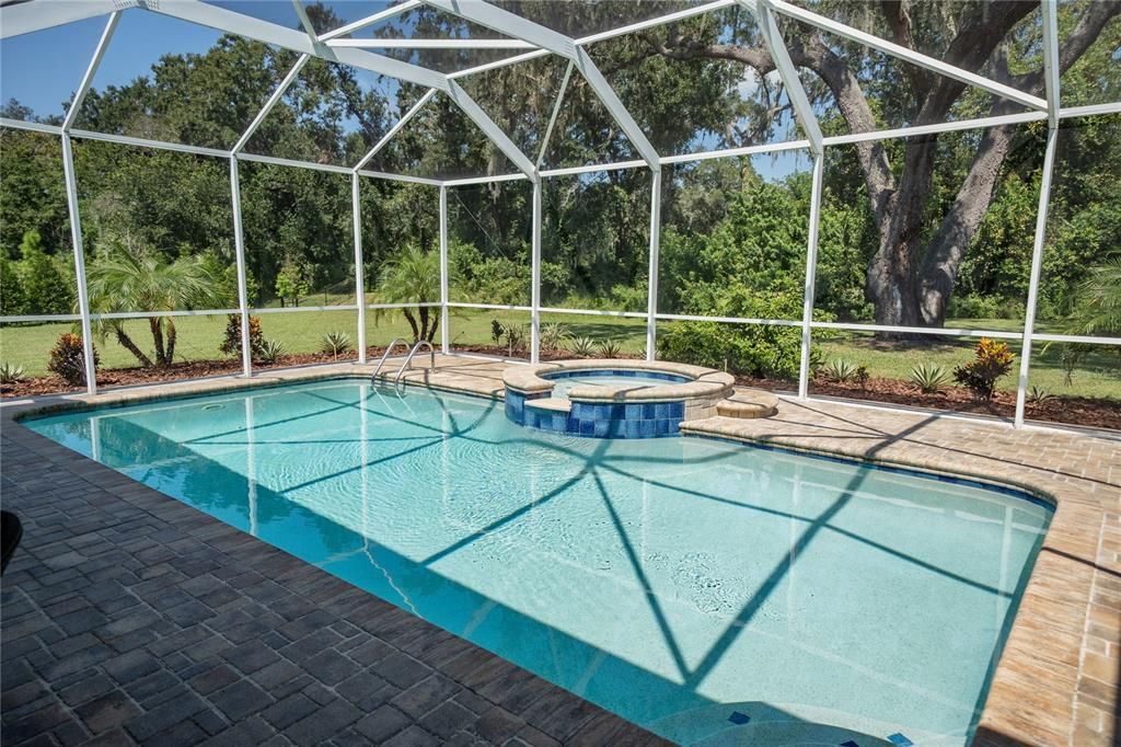 Active With Contract: $925,000 (4 beds, 3 baths, 2607 Square Feet)