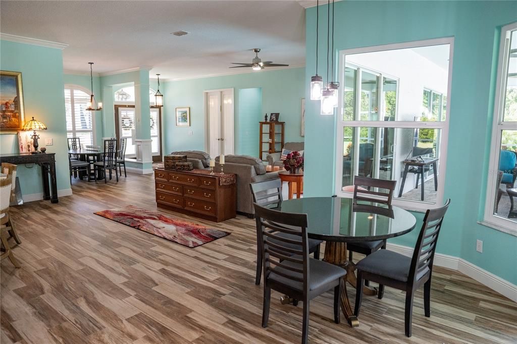 Active With Contract: $925,000 (4 beds, 3 baths, 2607 Square Feet)