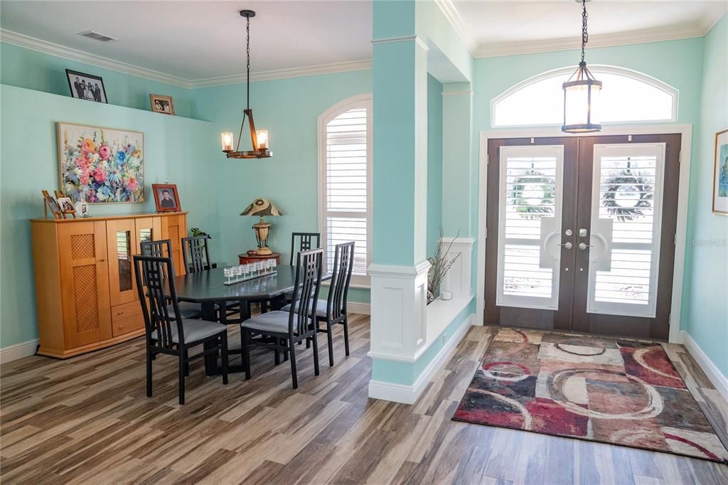 Active With Contract: $925,000 (4 beds, 3 baths, 2607 Square Feet)