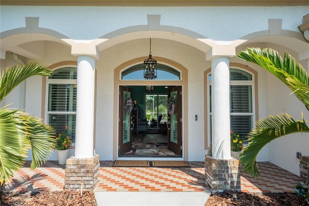 Active With Contract: $925,000 (4 beds, 3 baths, 2607 Square Feet)