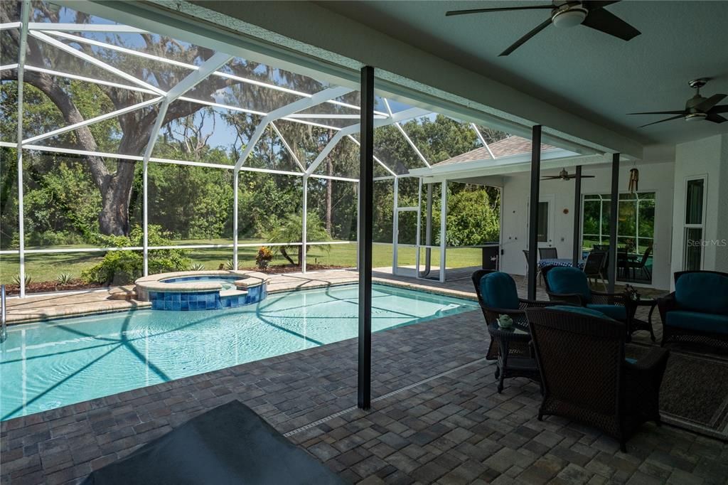 Active With Contract: $925,000 (4 beds, 3 baths, 2607 Square Feet)