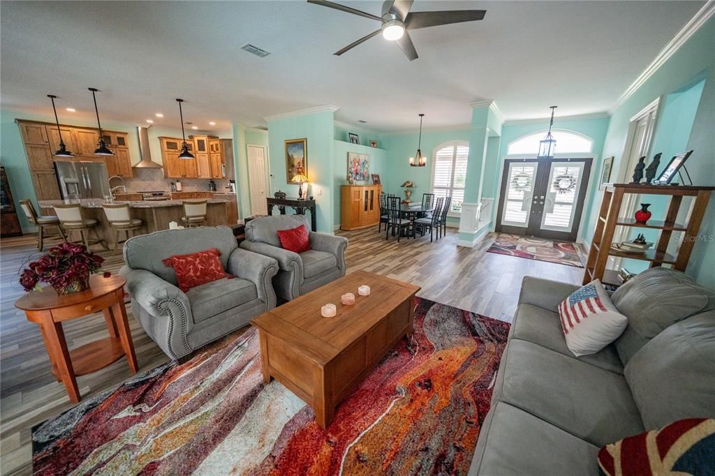 Active With Contract: $925,000 (4 beds, 3 baths, 2607 Square Feet)