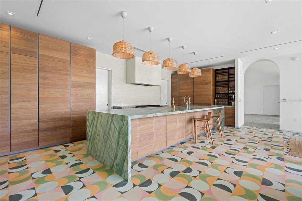 待售: $14,750,000 (8 贝兹, 8 浴室, 8881 平方英尺)