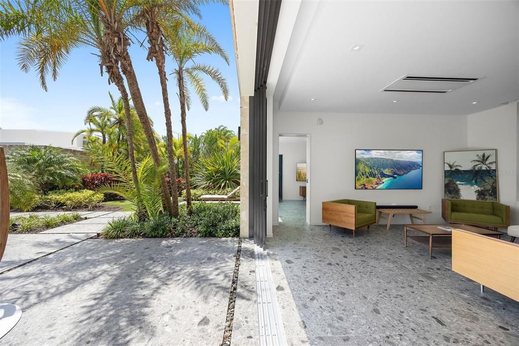 待售: $14,750,000 (8 贝兹, 8 浴室, 8881 平方英尺)