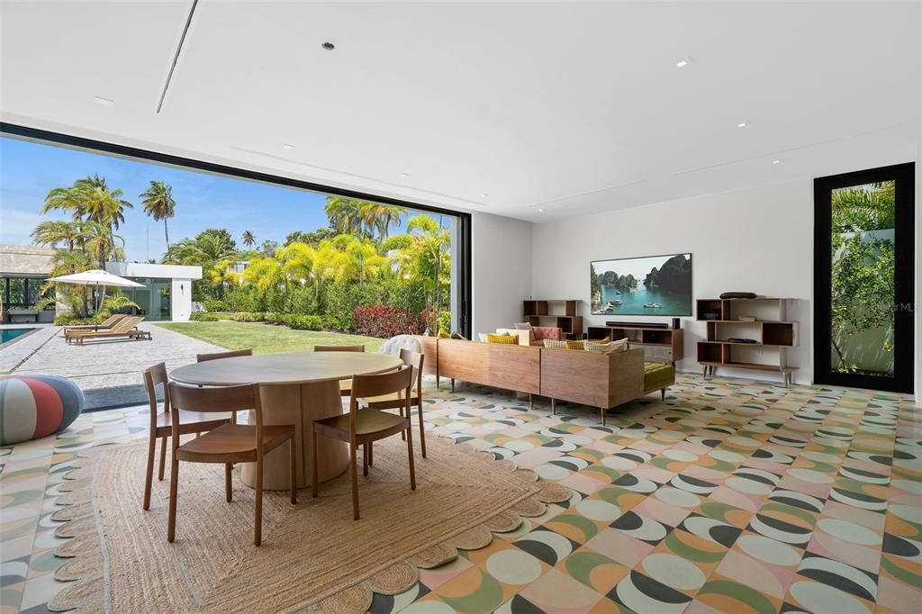 待售: $14,750,000 (8 贝兹, 8 浴室, 8881 平方英尺)