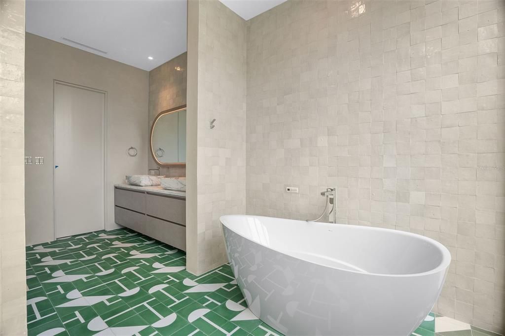 待售: $14,750,000 (8 贝兹, 8 浴室, 8881 平方英尺)